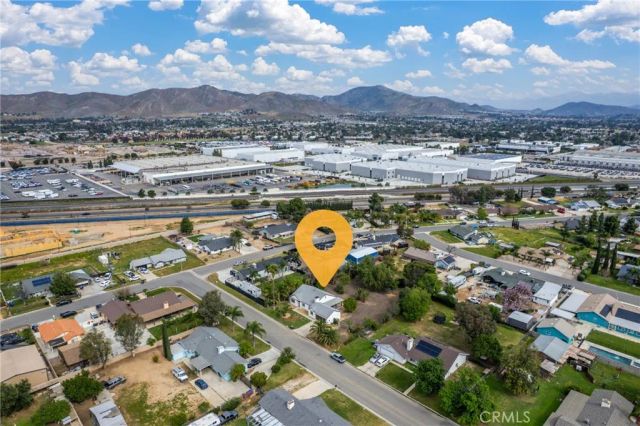 4856 Poinsetta, Jurupa Valley, CA 92509