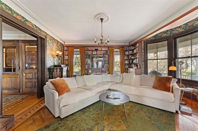 28 Hamilton Avenue, Ossining, NY 10562