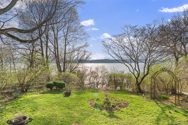 28 Hamilton Avenue, Ossining, NY 10562