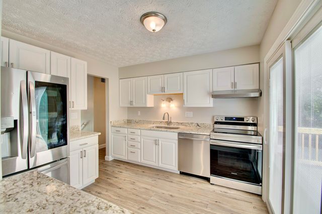 6174 Ridgewood Court, Florence, KY 41042