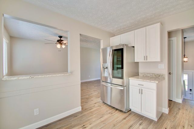 6174 Ridgewood Court, Florence, KY 41042