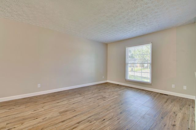 6174 Ridgewood Court, Florence, KY 41042