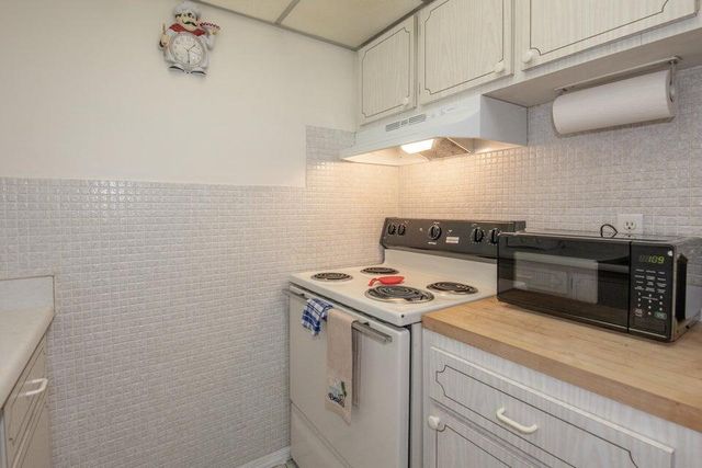 216 N Federal Highway 6, Lake Worth Beach, FL 33460