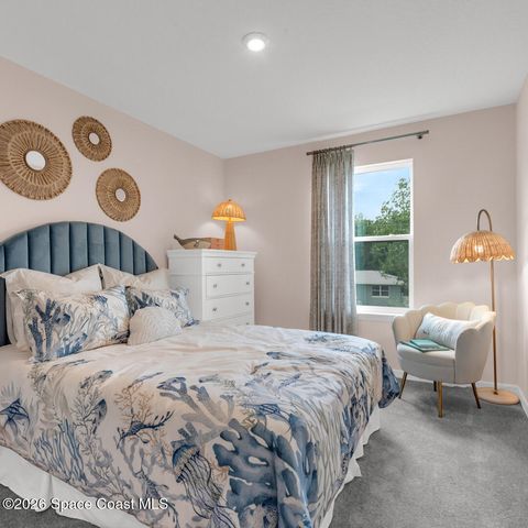 906 Castleford Avenue NE, Palm Bay, FL 32905