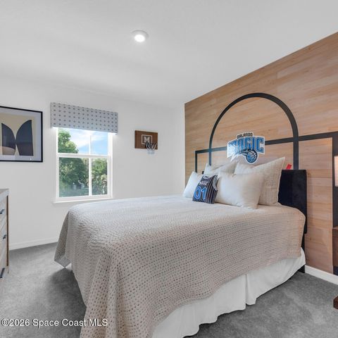 906 Castleford Avenue NE, Palm Bay, FL 32905