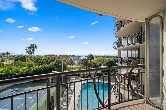 2843 S Bayshore Dr 5F, Miami, FL 33133