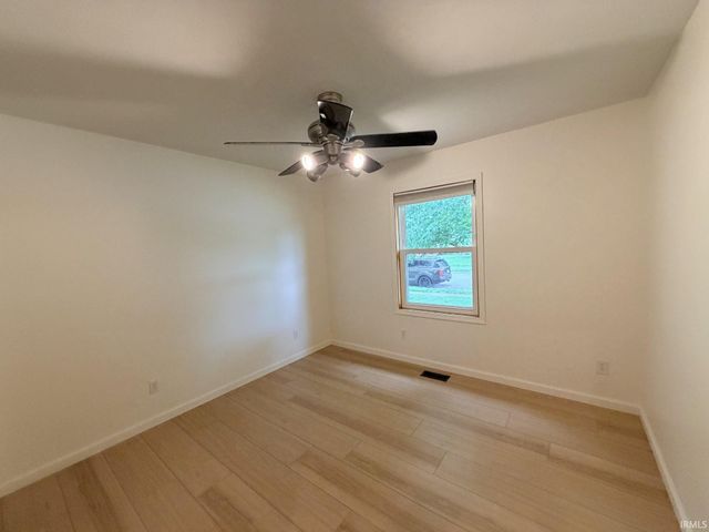 4122 Hedgewood Court, Newburgh, IN 47630