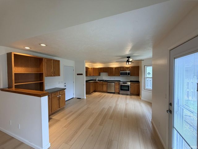 4122 Hedgewood Court, Newburgh, IN 47630