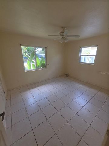 725 43RD AVENUE N, St Petersburg, FL 33703
