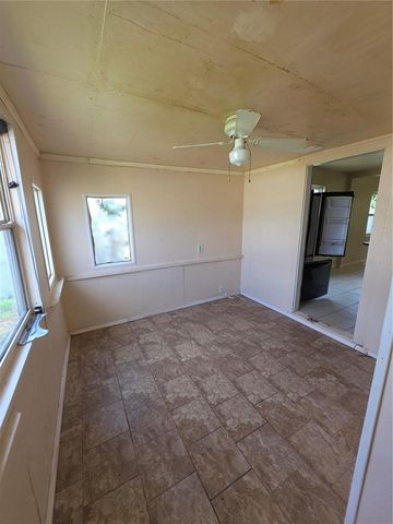 725 43RD AVENUE N, St Petersburg, FL 33703