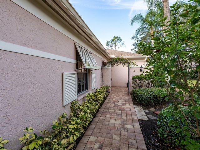 5510 CHANTECLAIRE 46, Sarasota, FL 34235