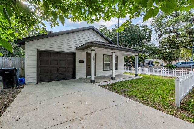 415 NW 10TH STREET, Gainesville, FL 32601