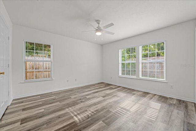 415 NW 10TH STREET, Gainesville, FL 32601