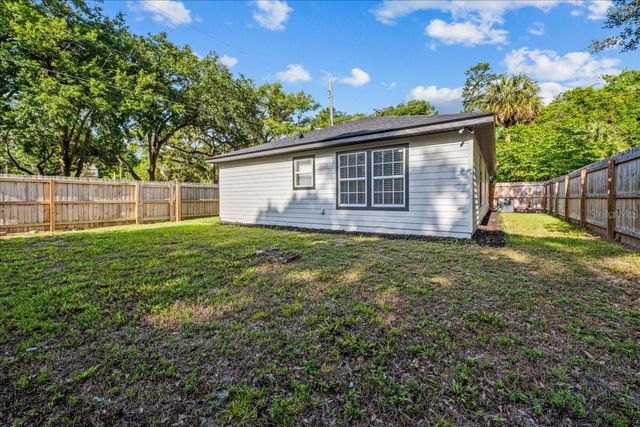 415 NW 10TH STREET, Gainesville, FL 32601