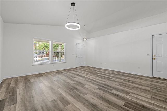 415 NW 10TH STREET, Gainesville, FL 32601