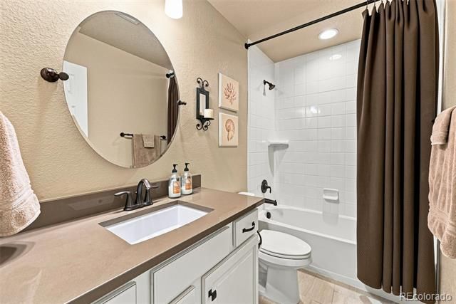 2519 S Orion Street, Lakewood, CO 80228