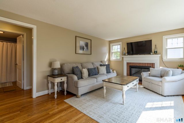 21 Overland Street, Manchester, CT 06040