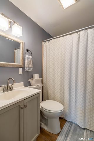 21 Overland Street, Manchester, CT 06040