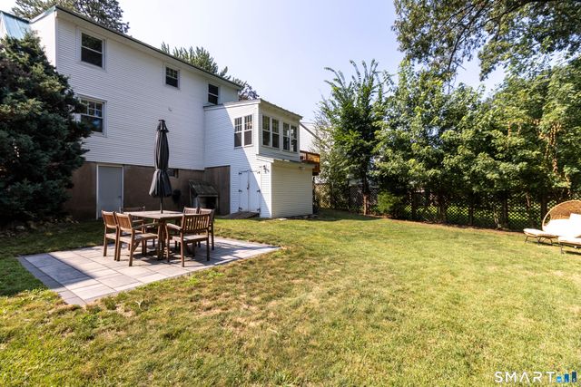 21 Overland Street, Manchester, CT 06040