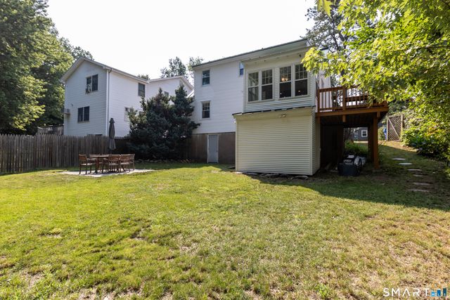 21 Overland Street, Manchester, CT 06040