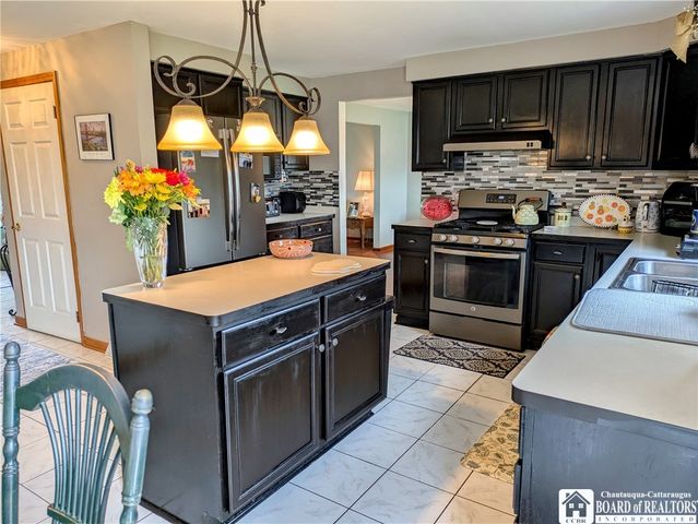 109 Sandpiper Lane, Grand Island, NY 14072