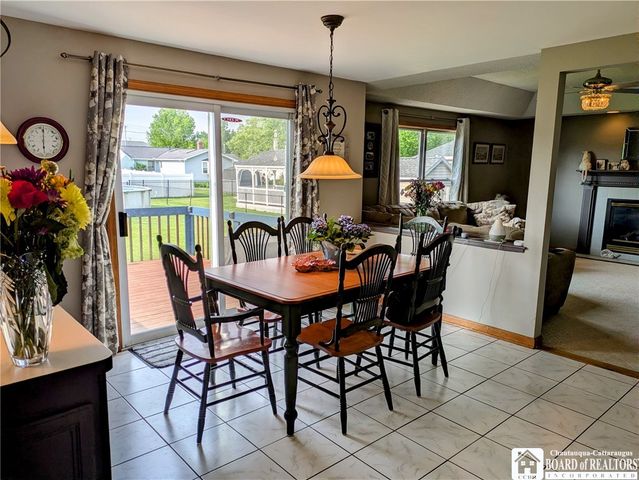 109 Sandpiper Lane, Grand Island, NY 14072