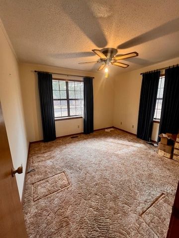 7 Pinewood Drive, Russellville, AR 72801