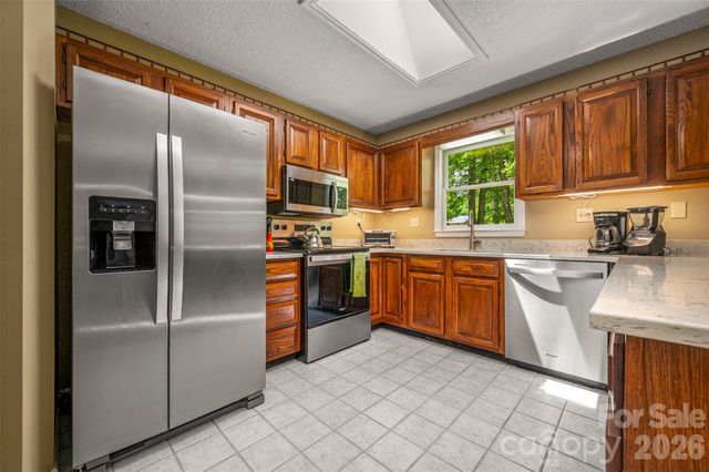 66 Oakwood Lane, Columbus, NC 28722