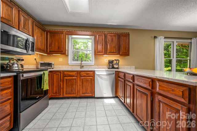 66 Oakwood Lane, Columbus, NC 28722