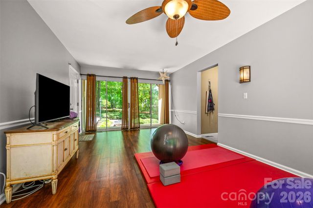 66 Oakwood Lane, Columbus, NC 28722