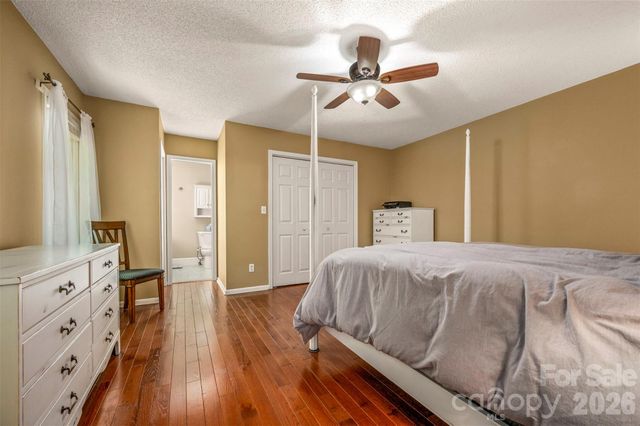 66 Oakwood Lane, Columbus, NC 28722