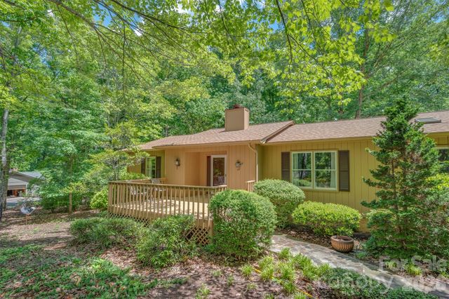 66 Oakwood Lane, Columbus, NC 28722
