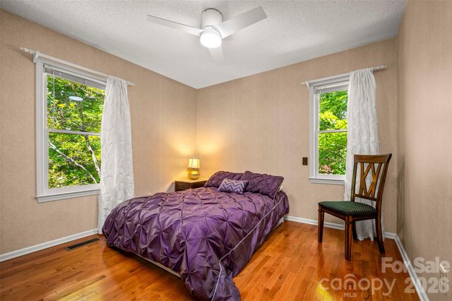66 Oakwood Lane, Columbus, NC 28722