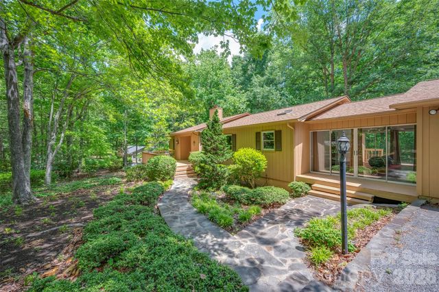 66 Oakwood Lane, Columbus, NC 28722