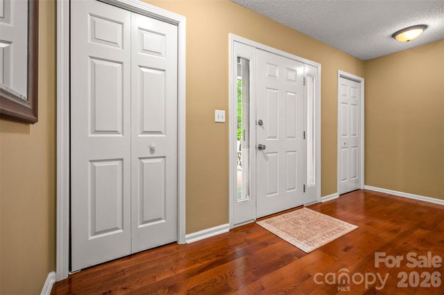 66 Oakwood Lane, Columbus, NC 28722