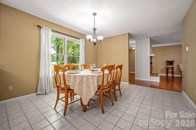 66 Oakwood Lane, Columbus, NC 28722