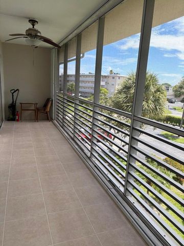 2770 S Garden Drive 304, Lake Worth, FL 33461