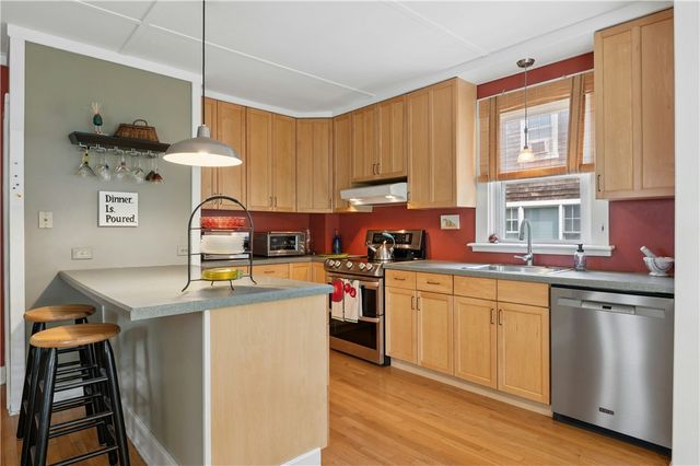29 Howland Avenue, Jamestown, RI 02835