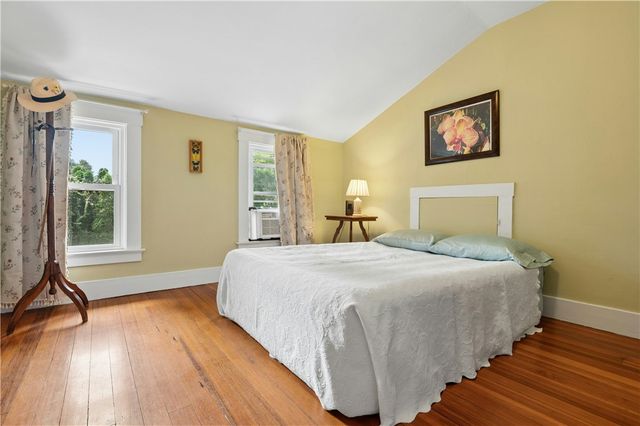 29 Howland Avenue, Jamestown, RI 02835