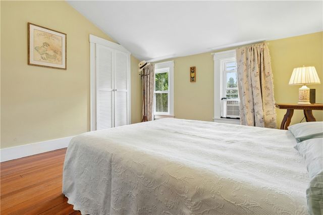 29 Howland Avenue, Jamestown, RI 02835