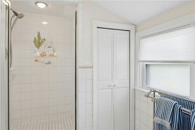 29 Howland Avenue, Jamestown, RI 02835