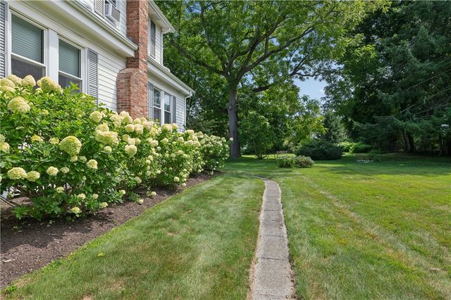 29 Howland Avenue, Jamestown, RI 02835