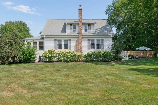 29 Howland Avenue, Jamestown, RI 02835