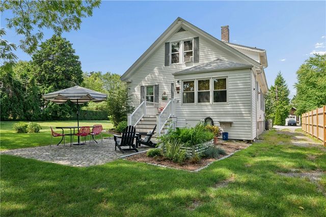 29 Howland Avenue, Jamestown, RI 02835