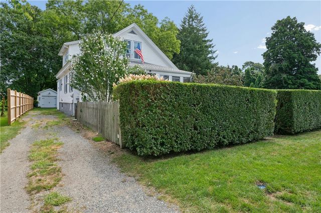 29 Howland Avenue, Jamestown, RI 02835