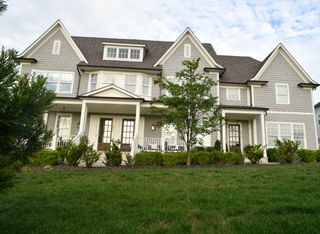 2025 Hollydale Aly, Franklin, TN 37064