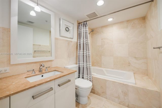 3540 Main Hwy 305, Coconut Grove, FL 33133