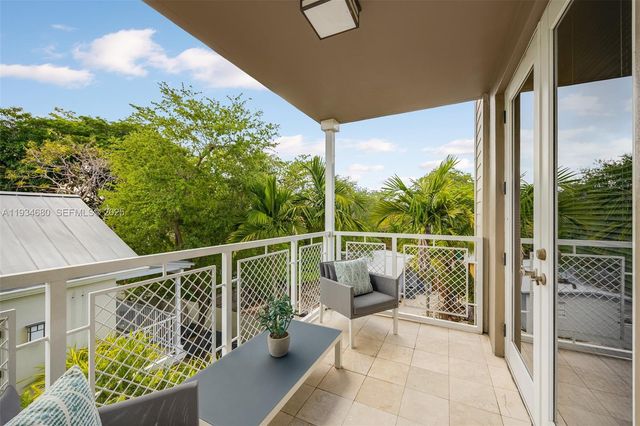 3540 Main Hwy 305, Coconut Grove, FL 33133