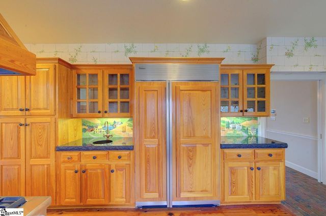 21 Eagle Rock Road, Landrum, SC 29356