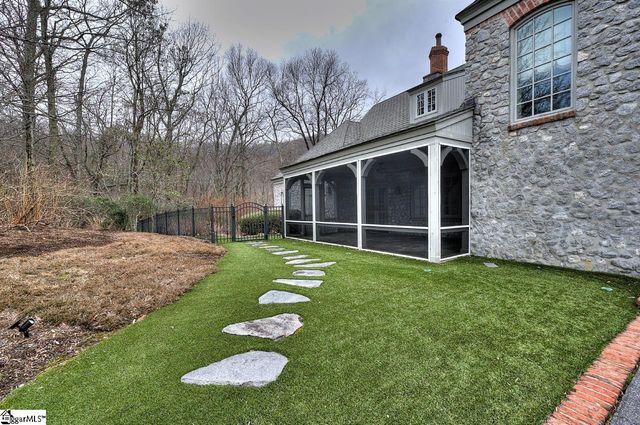 21 Eagle Rock Road, Landrum, SC 29356